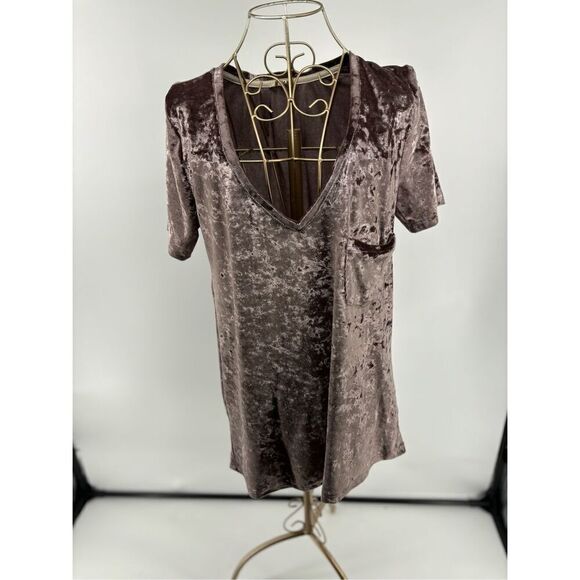 POL short sleeve v neck crushed velvet mauve t shirt size medium - Picture 11 of 11